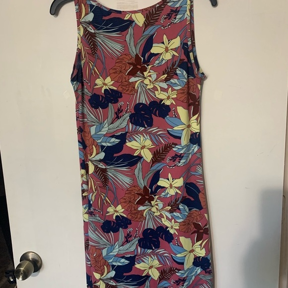 Capella Apparel Dresses & Skirts - Sleeveless Maxi Dress in Rose Pink Tropical Floral